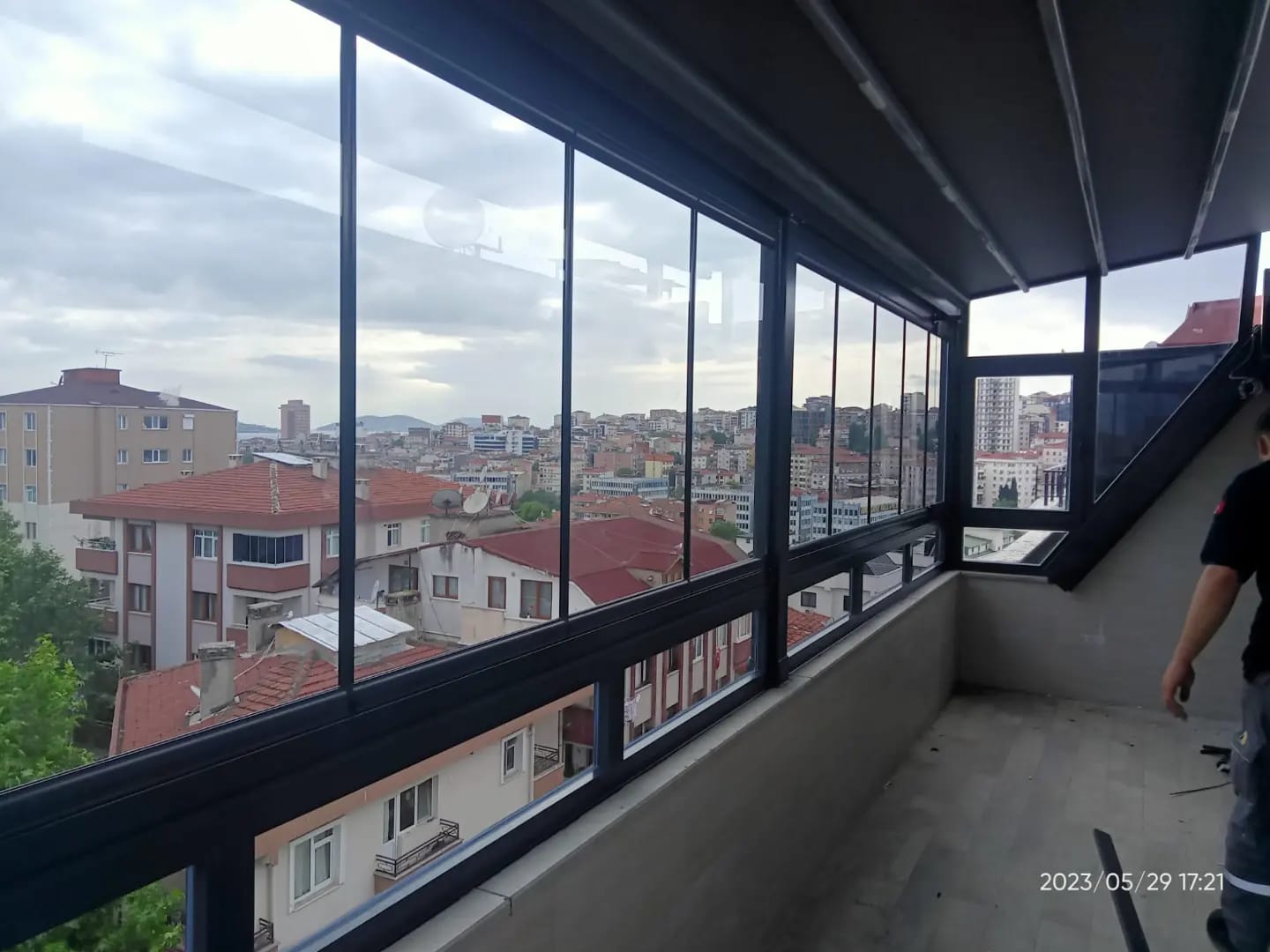 Cam Balkon Bakımı